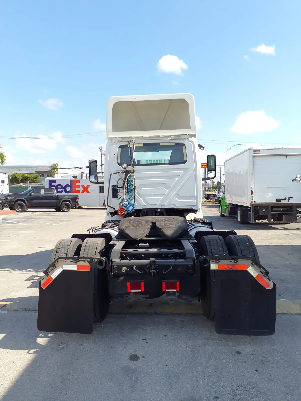 2019 International RH - image 5