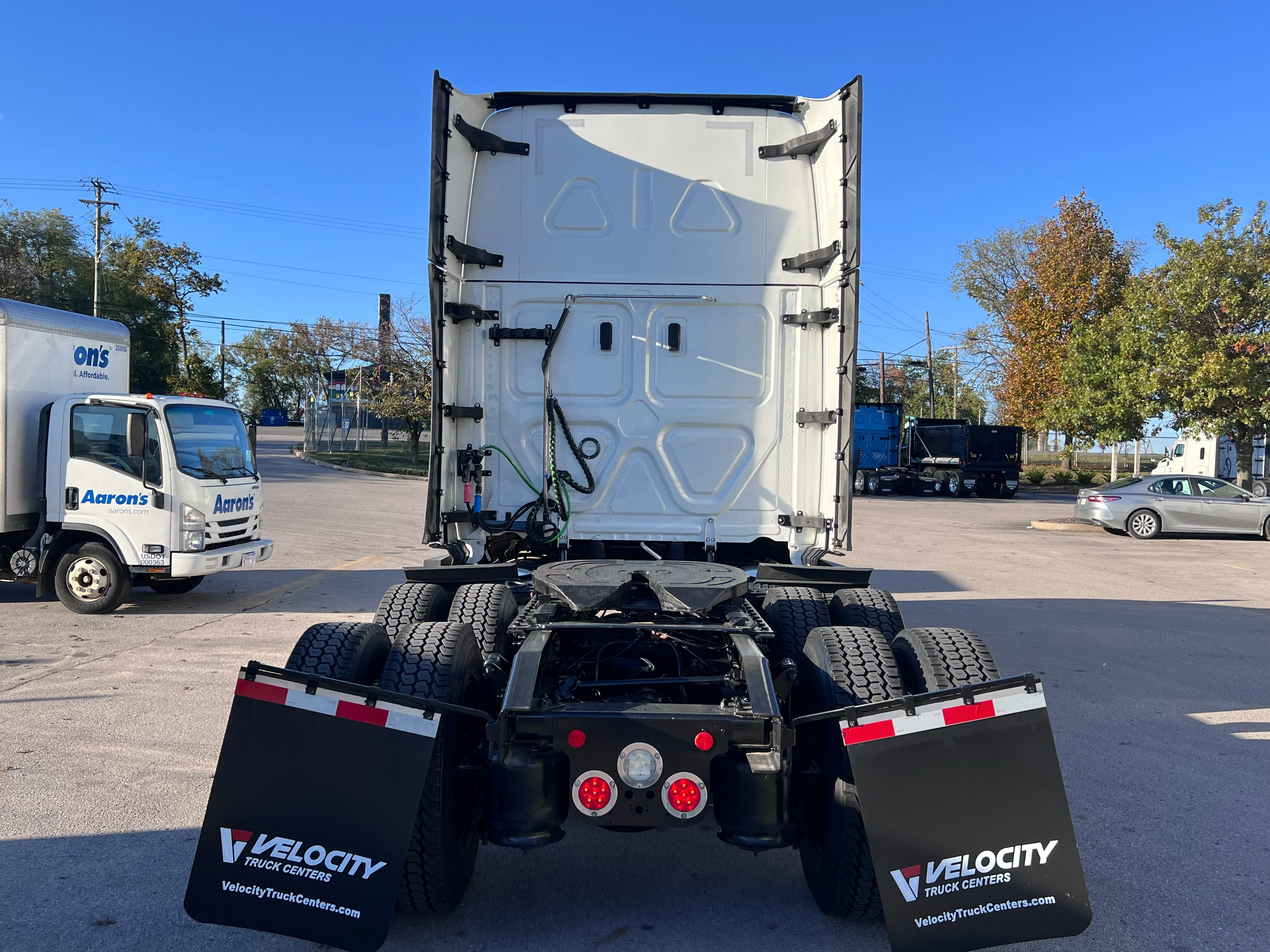 2023 Freightliner Cascadia in Greensboro, NC — photo 5