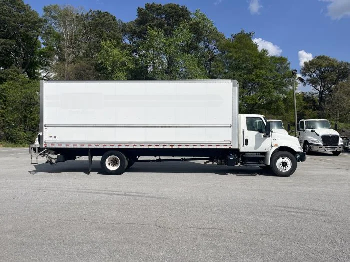 2022 International MV - image 6