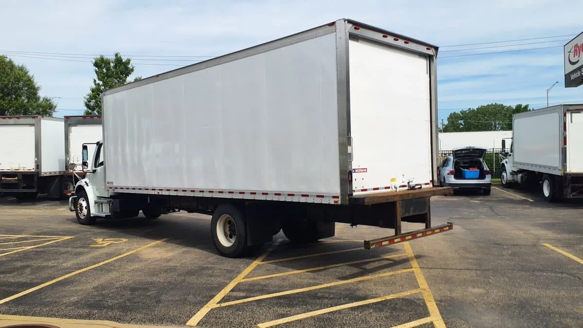 2019 Freightliner M2 106 in Bolingbrook, IL — photo 6