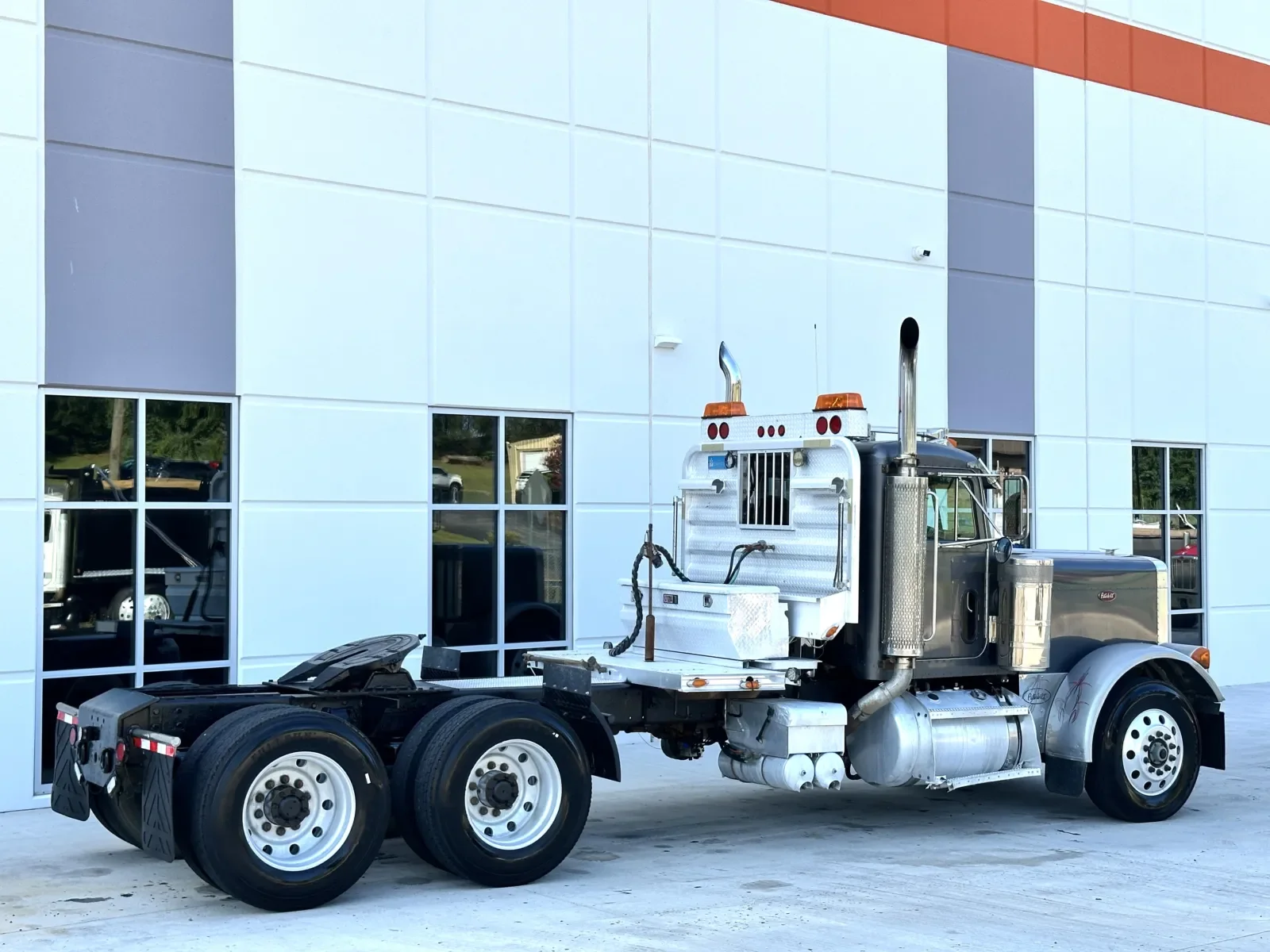 2005 Peterbilt 379 in Greer, SC — photo 5