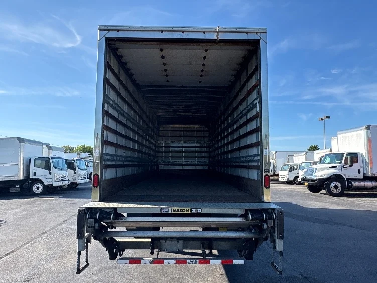 2021 International MV in West Babylon, NY — photo 8