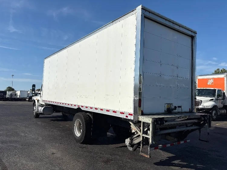 2021 International MV in West Babylon, NY — photo 6