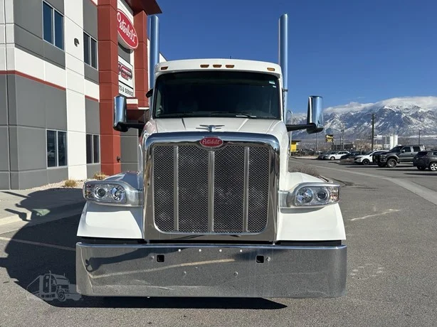 2024 Peterbilt 567 - image 2
