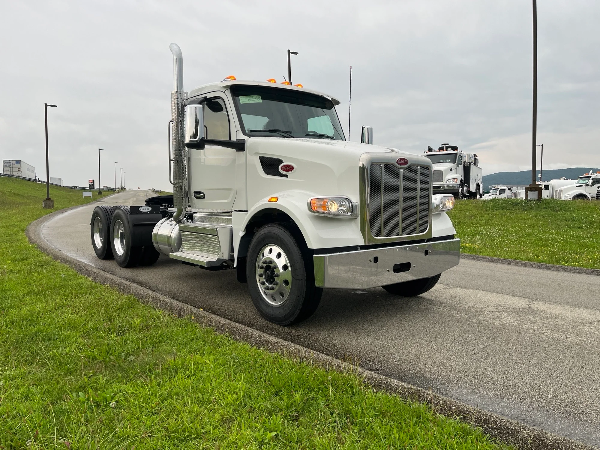 2027 Peterbilt 567 in Lancaster, PA — photo 5