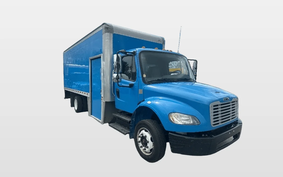 2019 Freightliner M2 106 - image 1