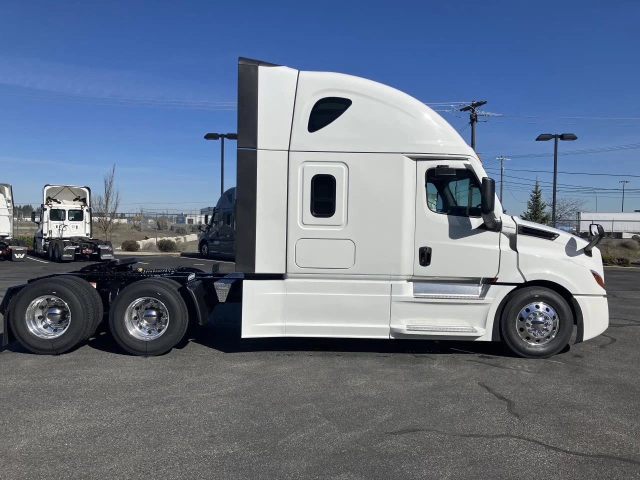 2027 Freightliner Cascadia - image 6