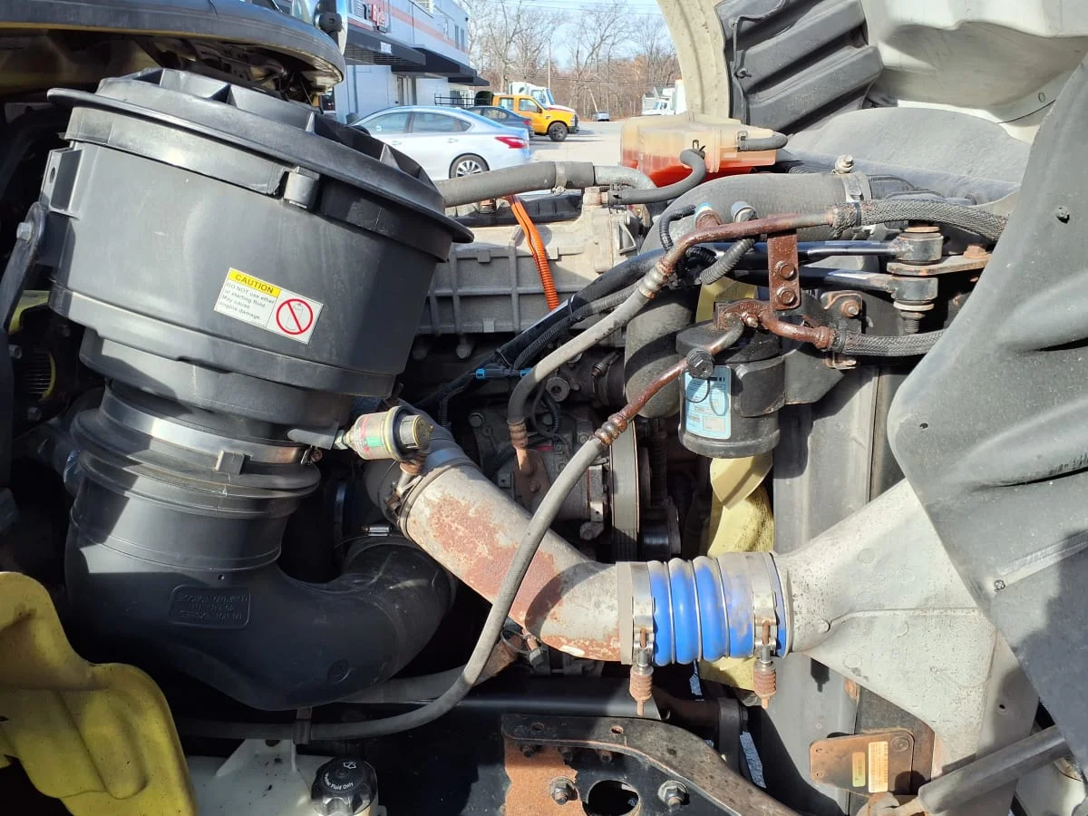 2019 Freightliner M2 112 - image 9