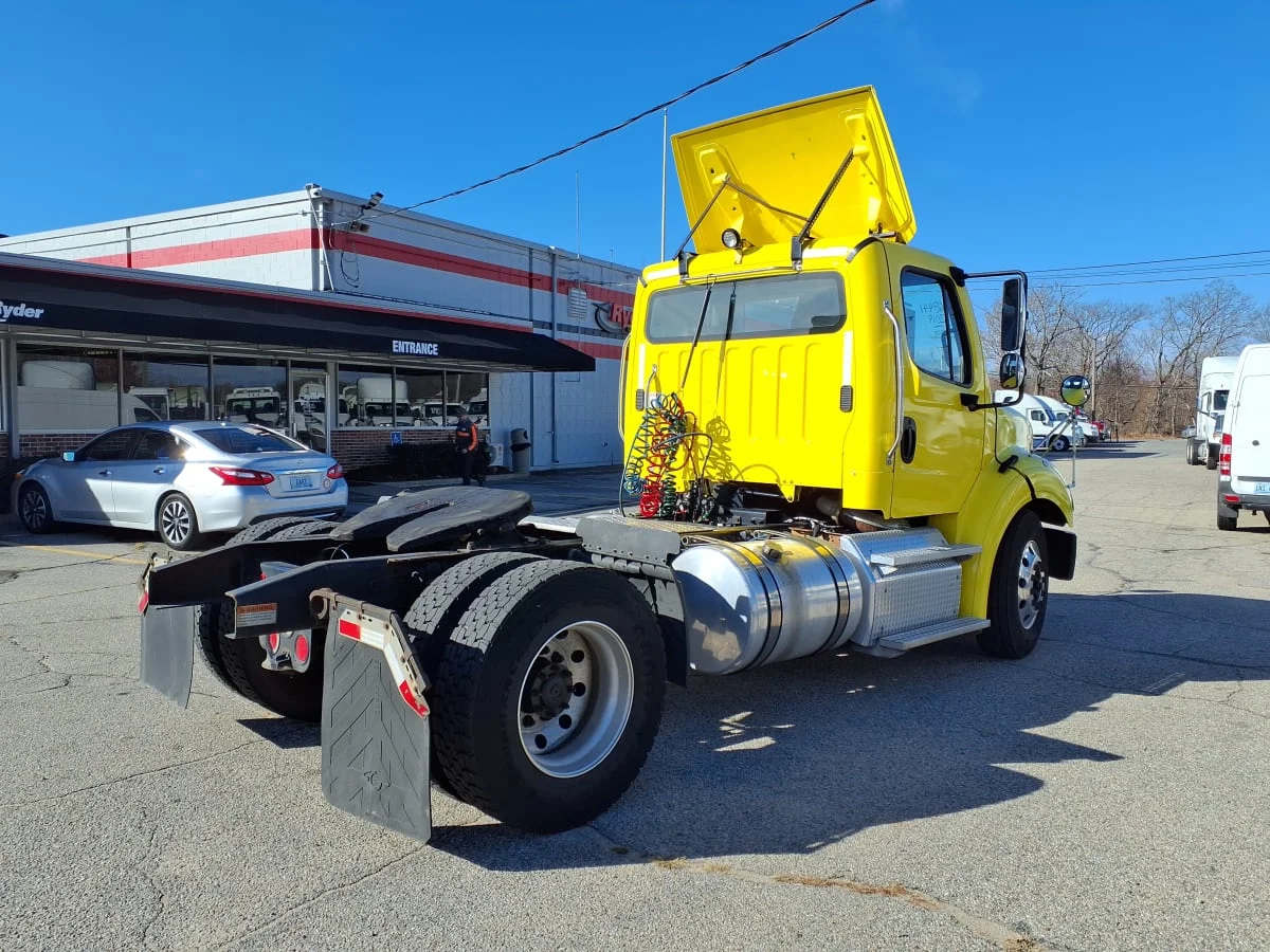 2019 Freightliner M2 112 - image 4