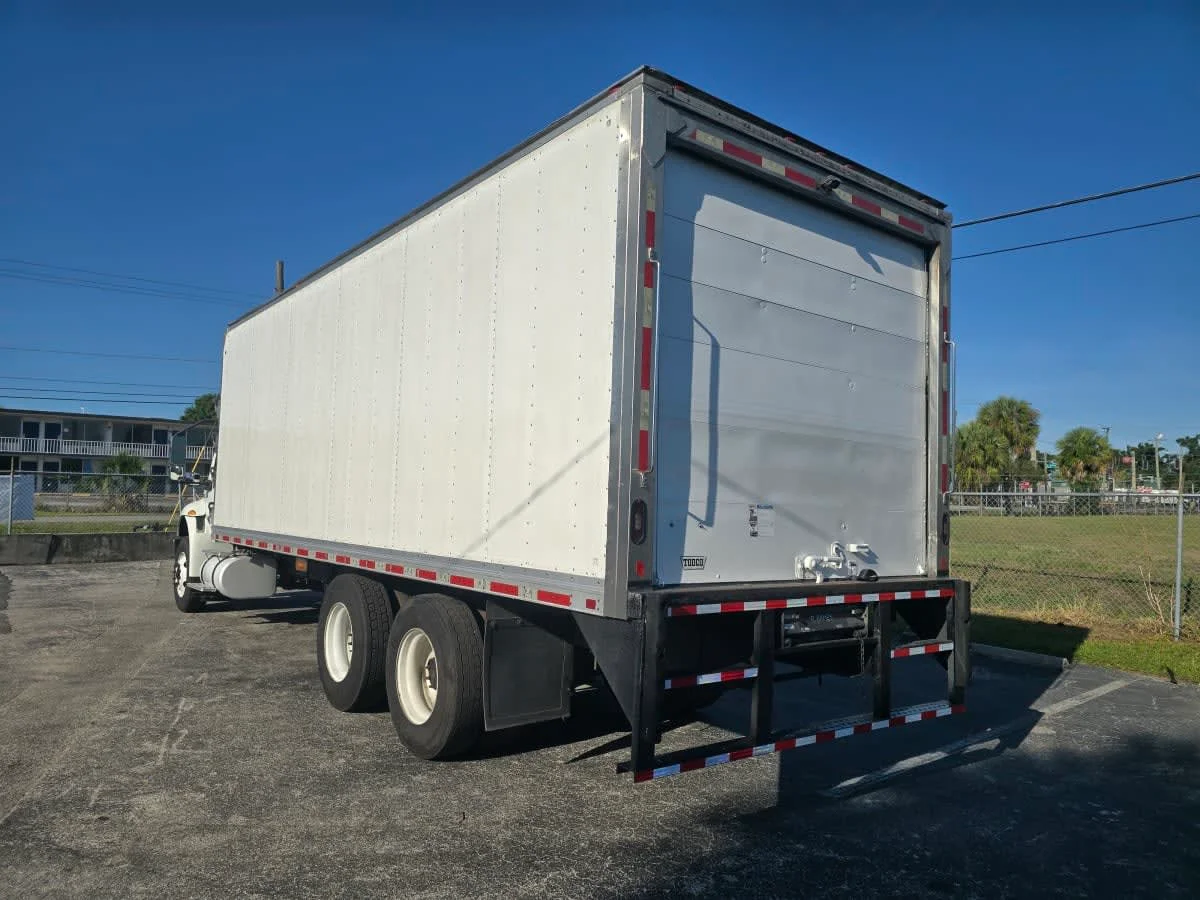 2020 International MV in Tampa, FL — photo 4
