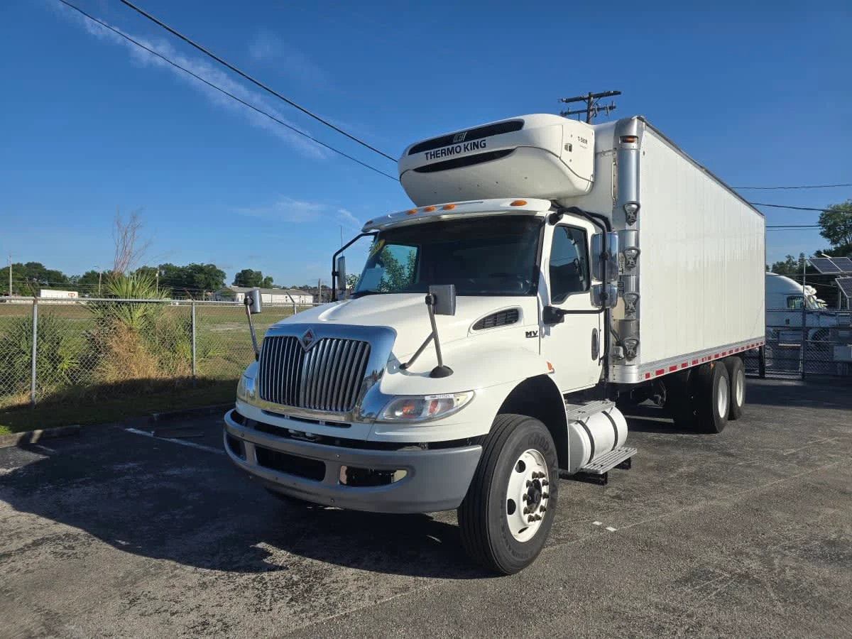 2020 International MV in Tampa, FL — photo 3