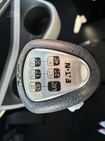 2027 Peterbilt 567 - image 14