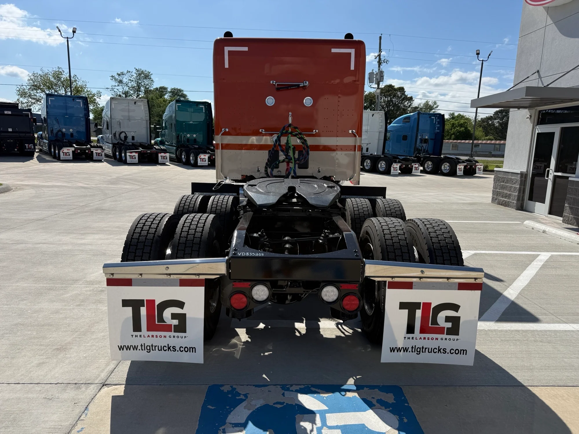2027 Peterbilt 589 — photo 4