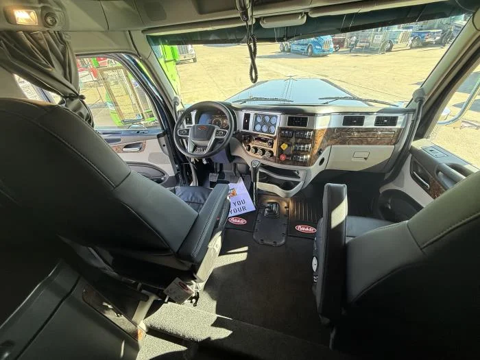 2026 Peterbilt 589 - image 40