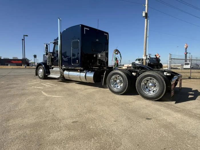 2026 Peterbilt 589 - image 9