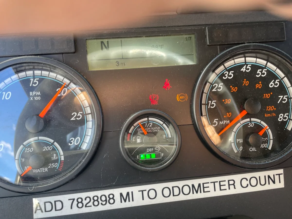 2019 Freightliner Cascadia - image 12