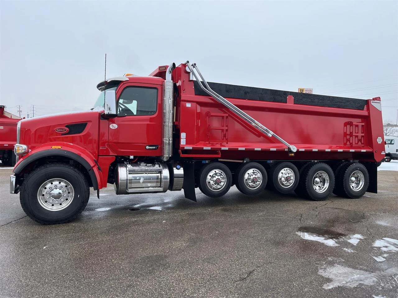 2026 Peterbilt 567 in South St. Paul, MN
