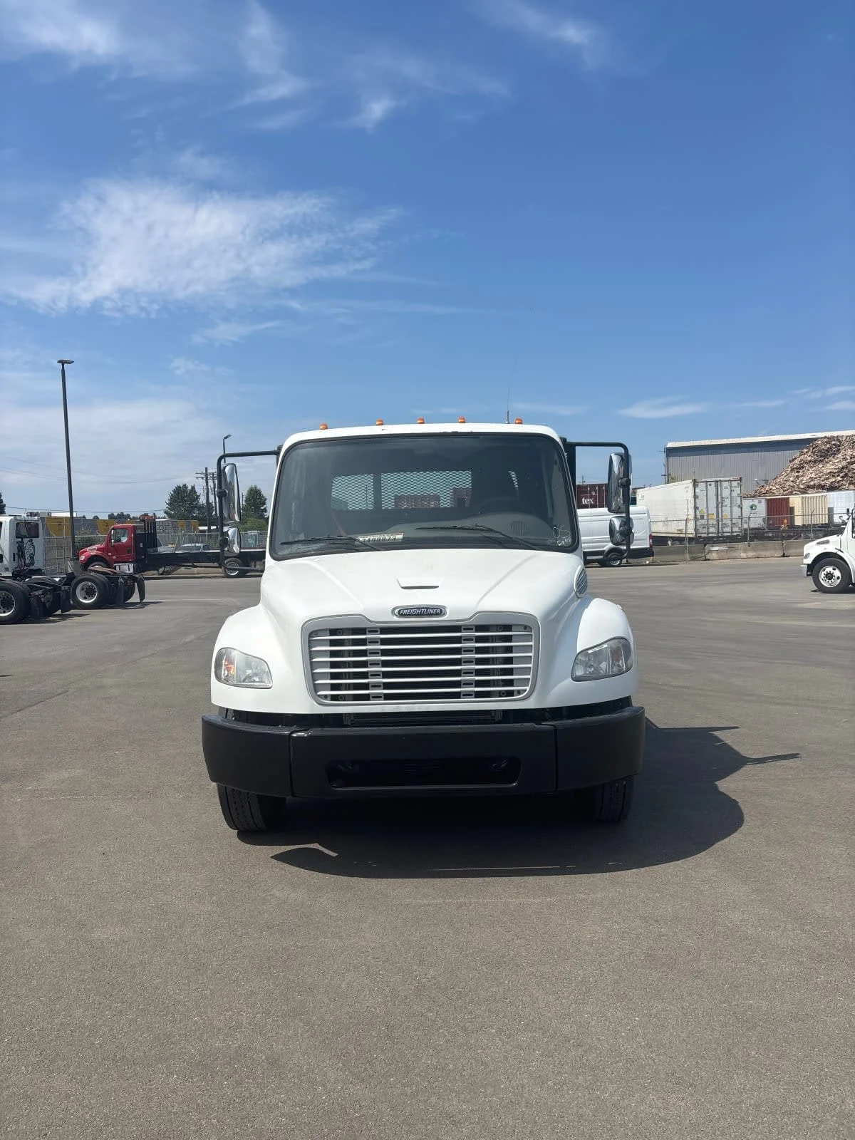 2017 Freightliner M2 106 in Tacoma, WA — photo 2