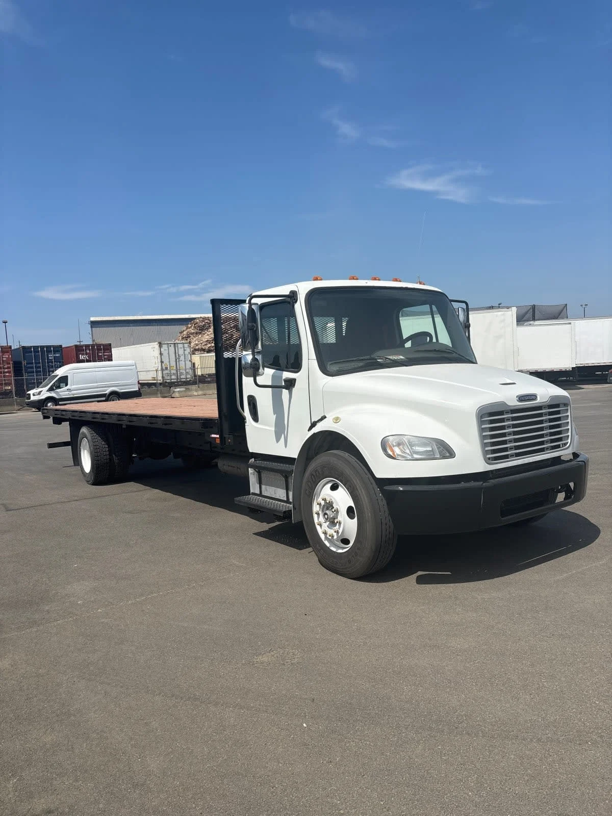 2017 Freightliner M2 106 in Tacoma, WA — photo 3