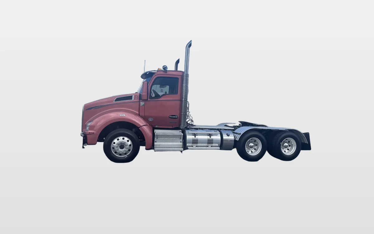 2024 Kenworth T880 - image 1