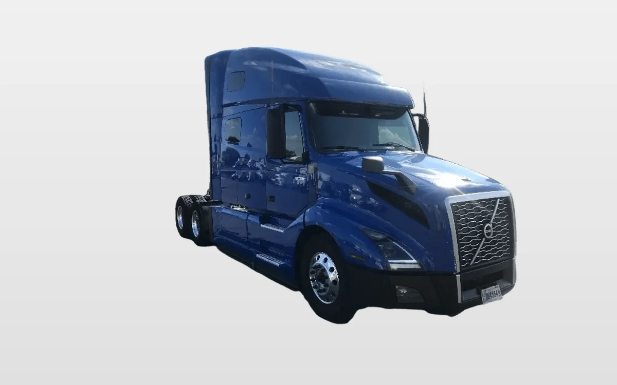 2020 Volvo - image 1