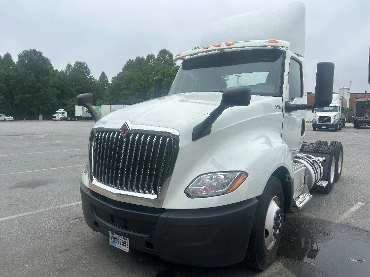 2018 International LT in Greensboro, NC — photo 3