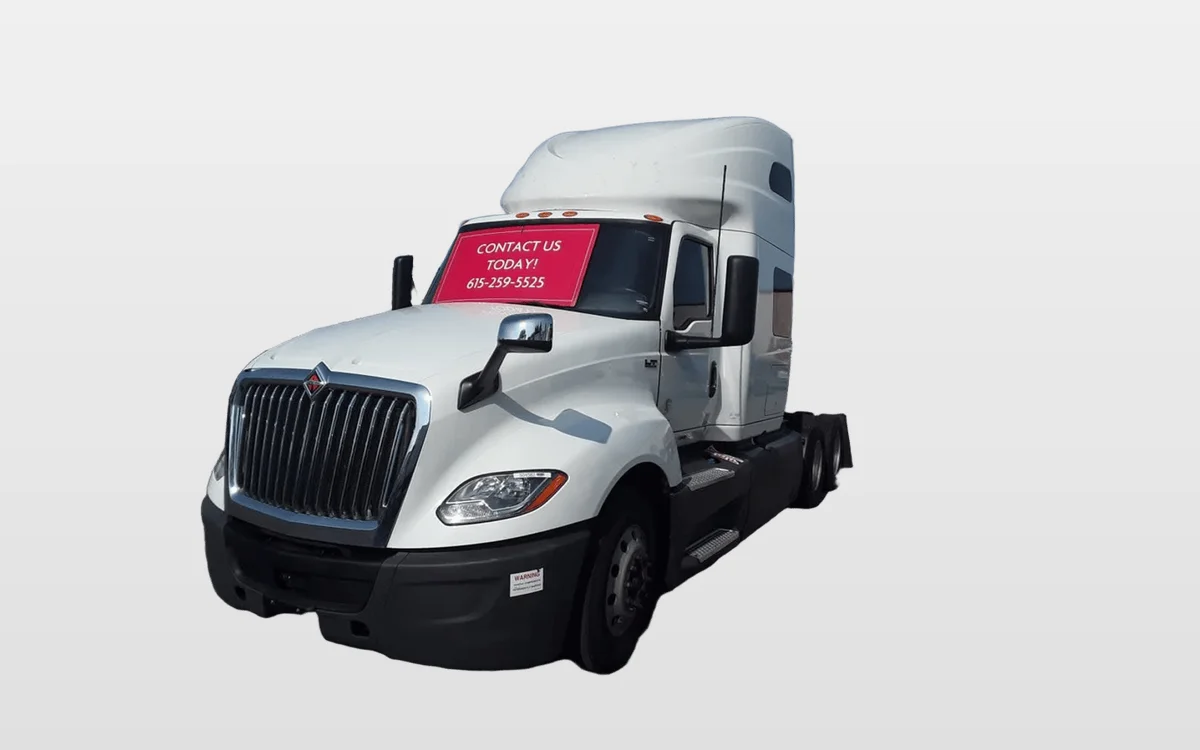 2021 International LT - image 1