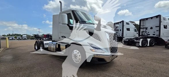 2027 Volvo VNR 640 in Richland, MS — photo 2
