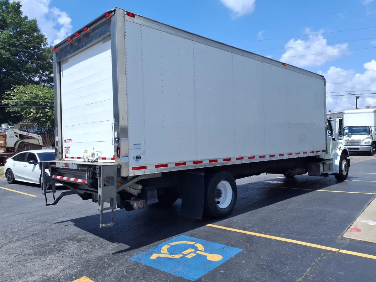 2020 Freightliner M2 106 in Doraville, GA — photo 4