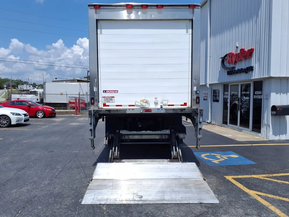 2020 Freightliner M2 106 in Doraville, GA — photo 5