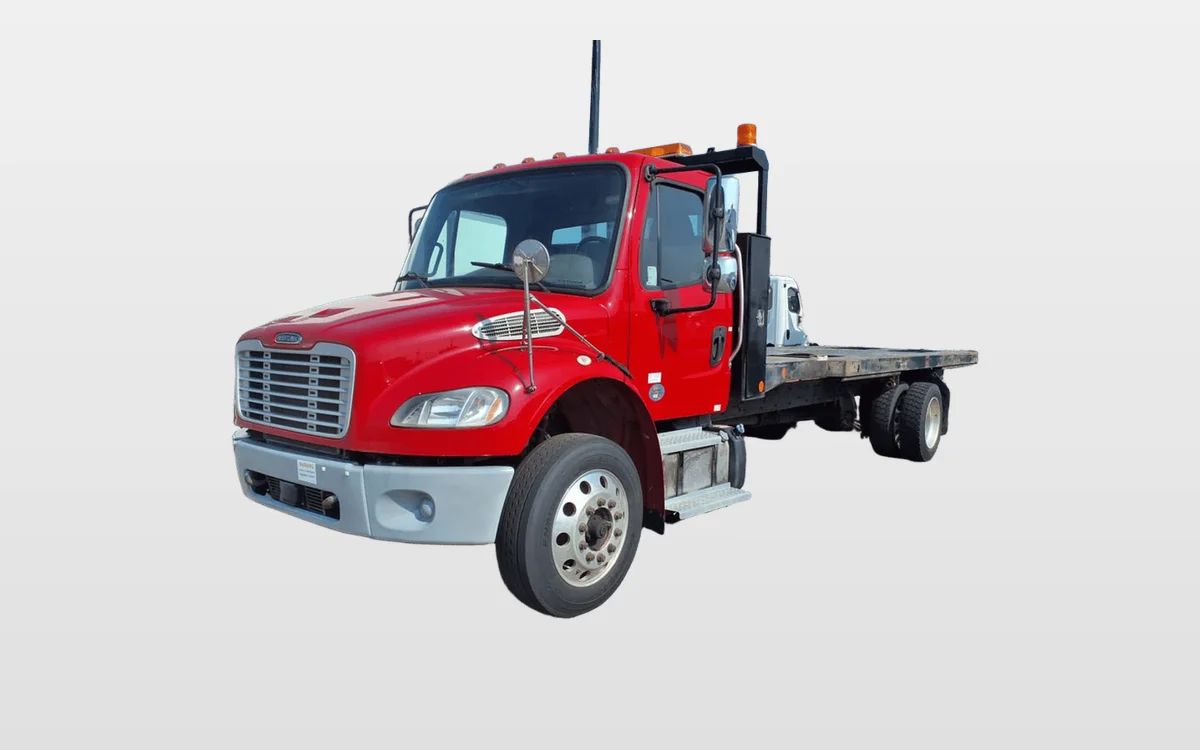 2019 Freightliner M2 106 - image 1
