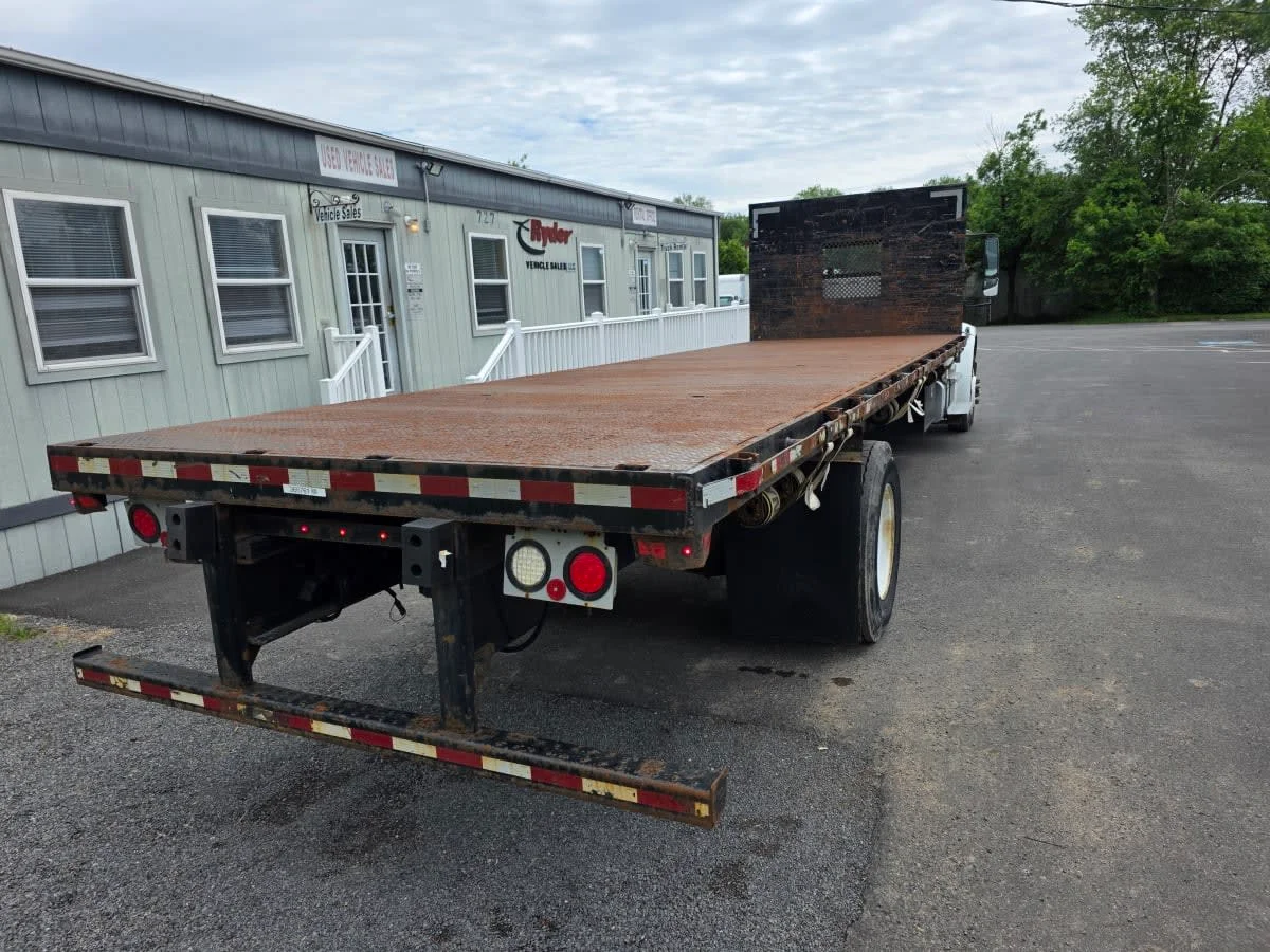 2016 Freightliner M2 106 in Bensalem, PA — photo 4