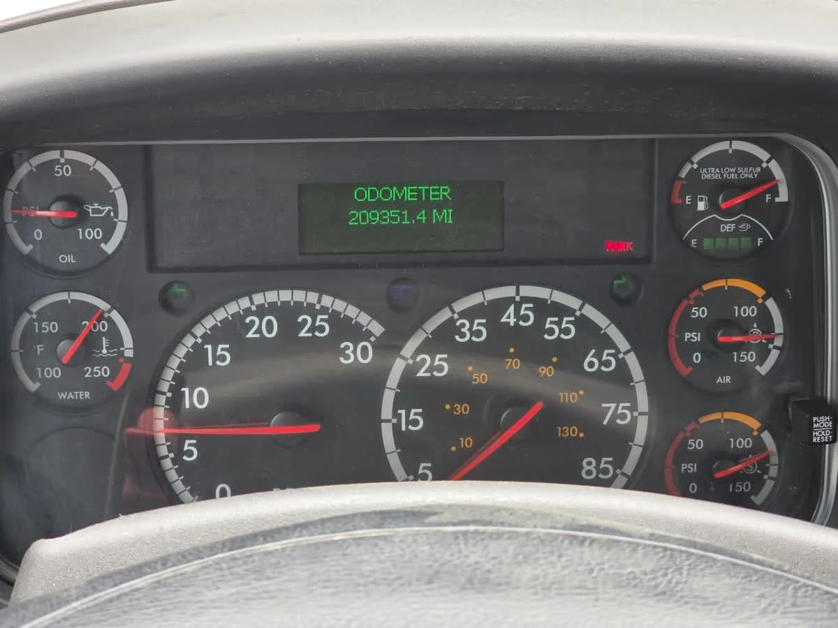 2016 Freightliner M2 106 in Bensalem, PA — photo 12