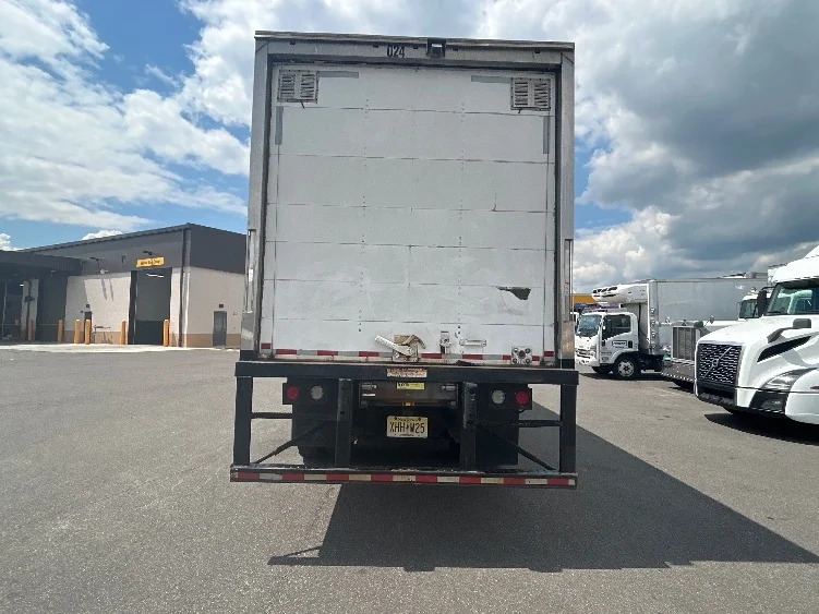 2020 International MV - image 7