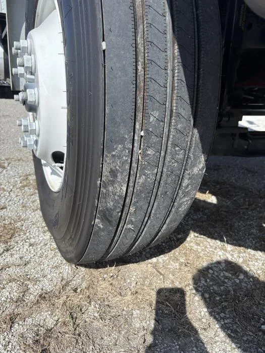 2019 International 4300 - image 10