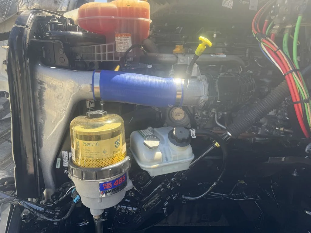 2022 Freightliner Cascadia — photo 7