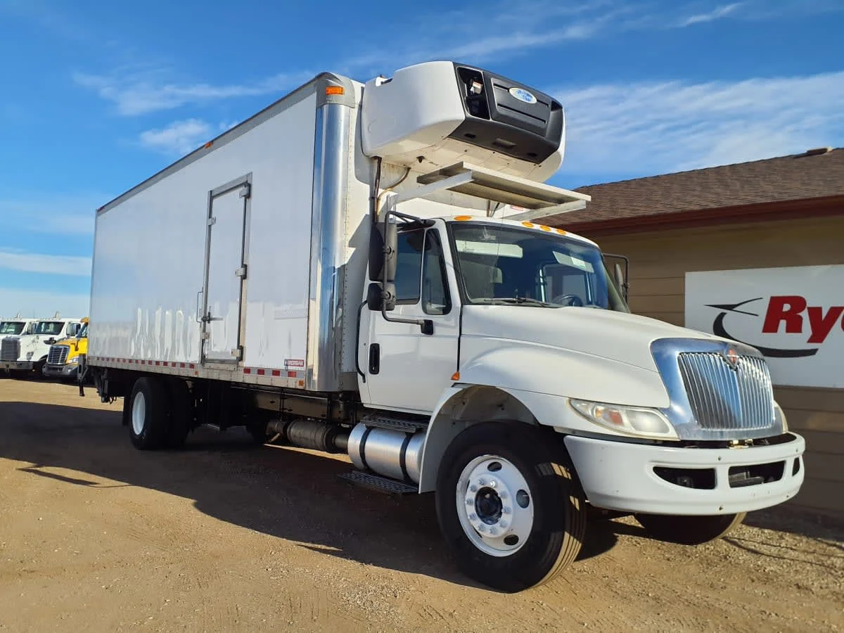 2016 International 4300 in Commerce City, CO — photo 3