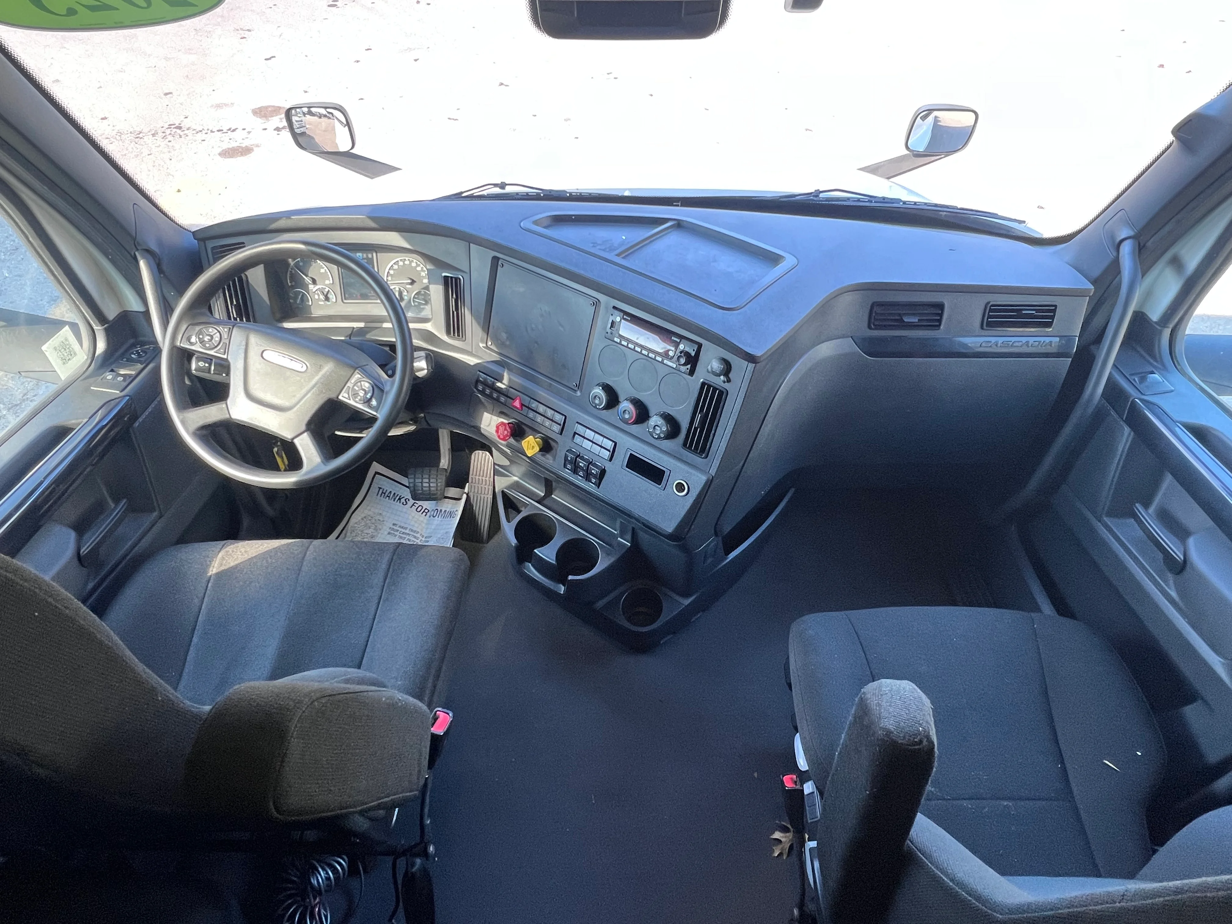 2023 Freightliner Cascadia in Nashville Isuzu, TN — photo 24