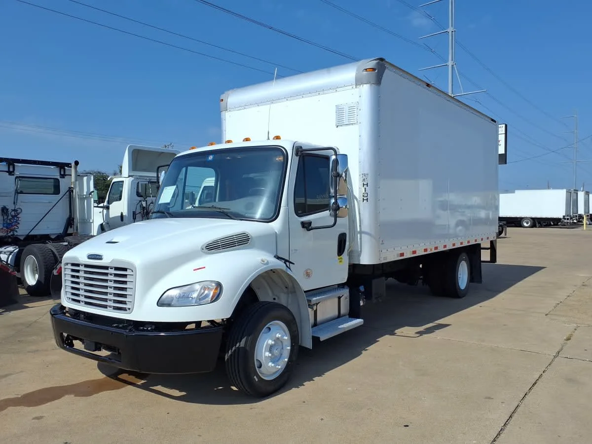2022 Freightliner M2 106