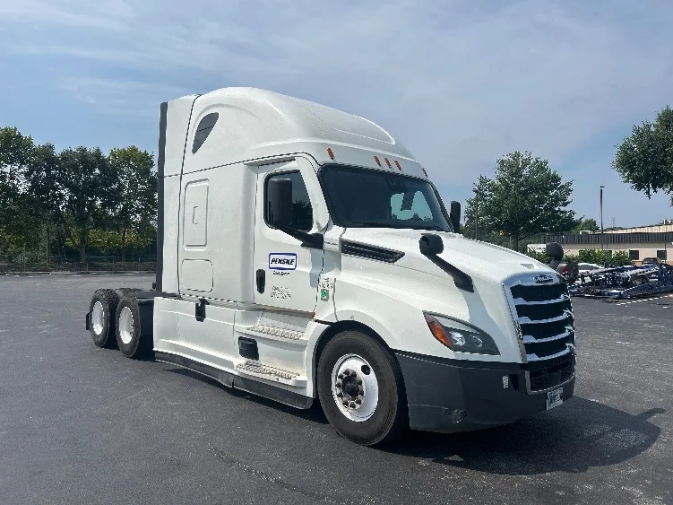 2022 Freightliner Cascadia