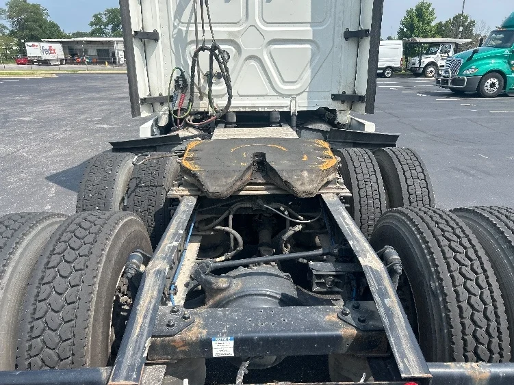 2022 Freightliner Cascadia in New Castle, DE — photo 6