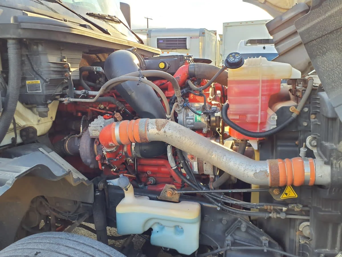 2019 International LT in Springfield, MA — photo 11