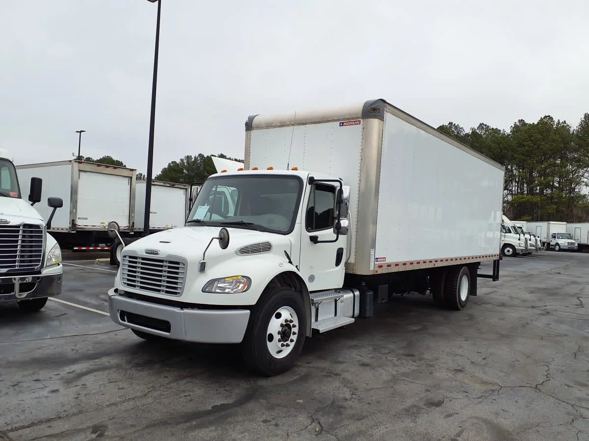 2022 Freightliner M2 106 in Atlanta, GA — photo 3