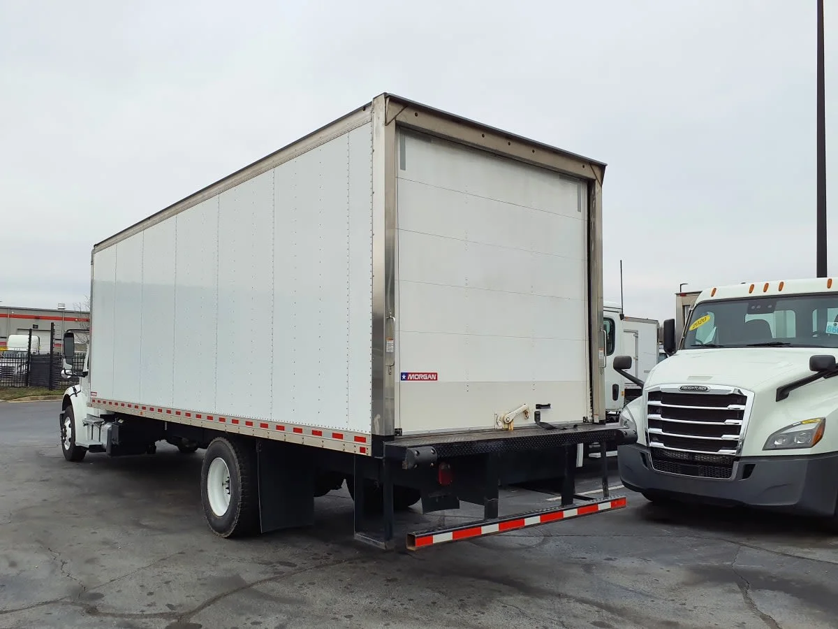 2022 Freightliner M2 106 in Atlanta, GA — photo 6