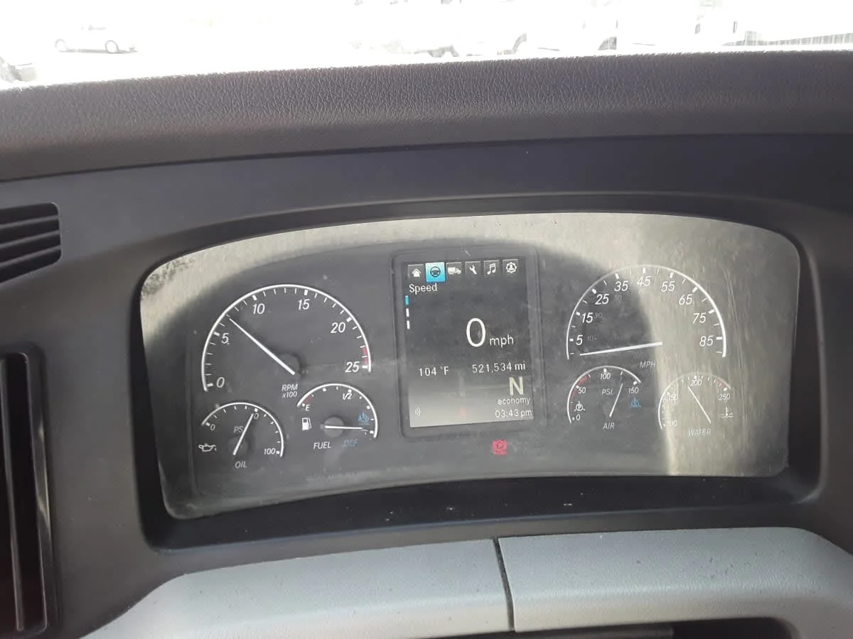 2022 Freightliner Cascadia in Charlotte, NC — photo 9