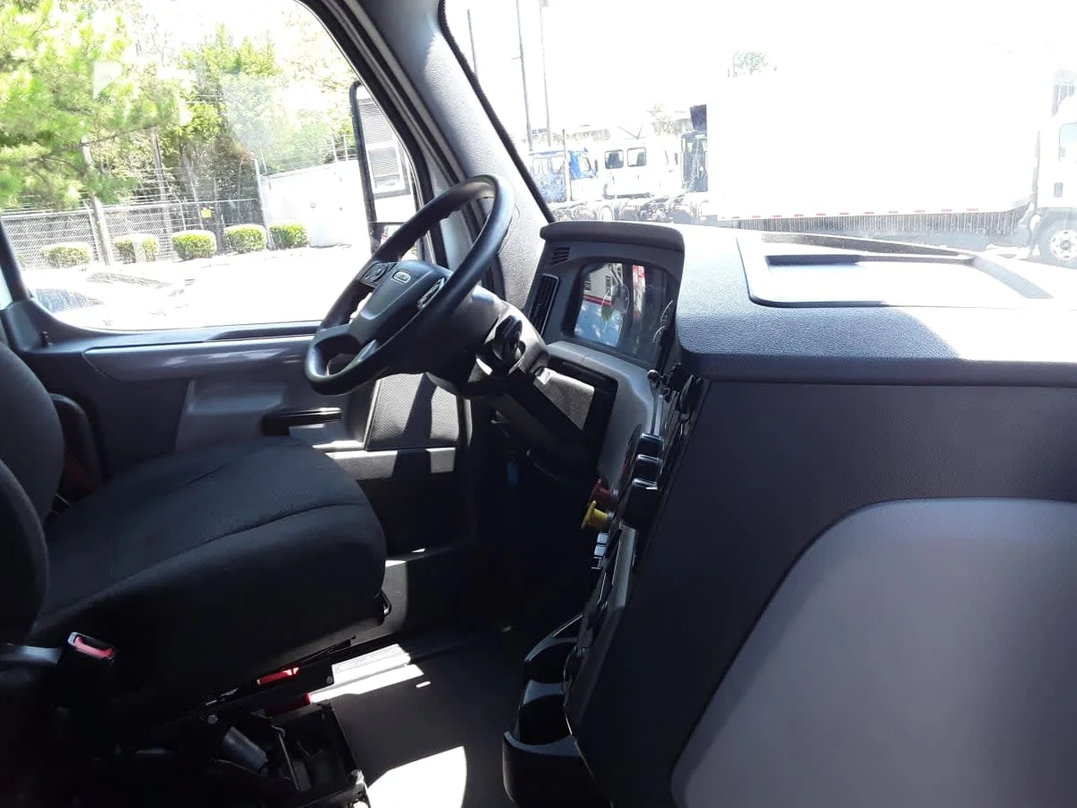2022 Freightliner Cascadia in Charlotte, NC — photo 6