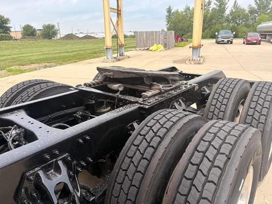 2022 Kenworth T680 in Cedar Rapids, IA — photo 12