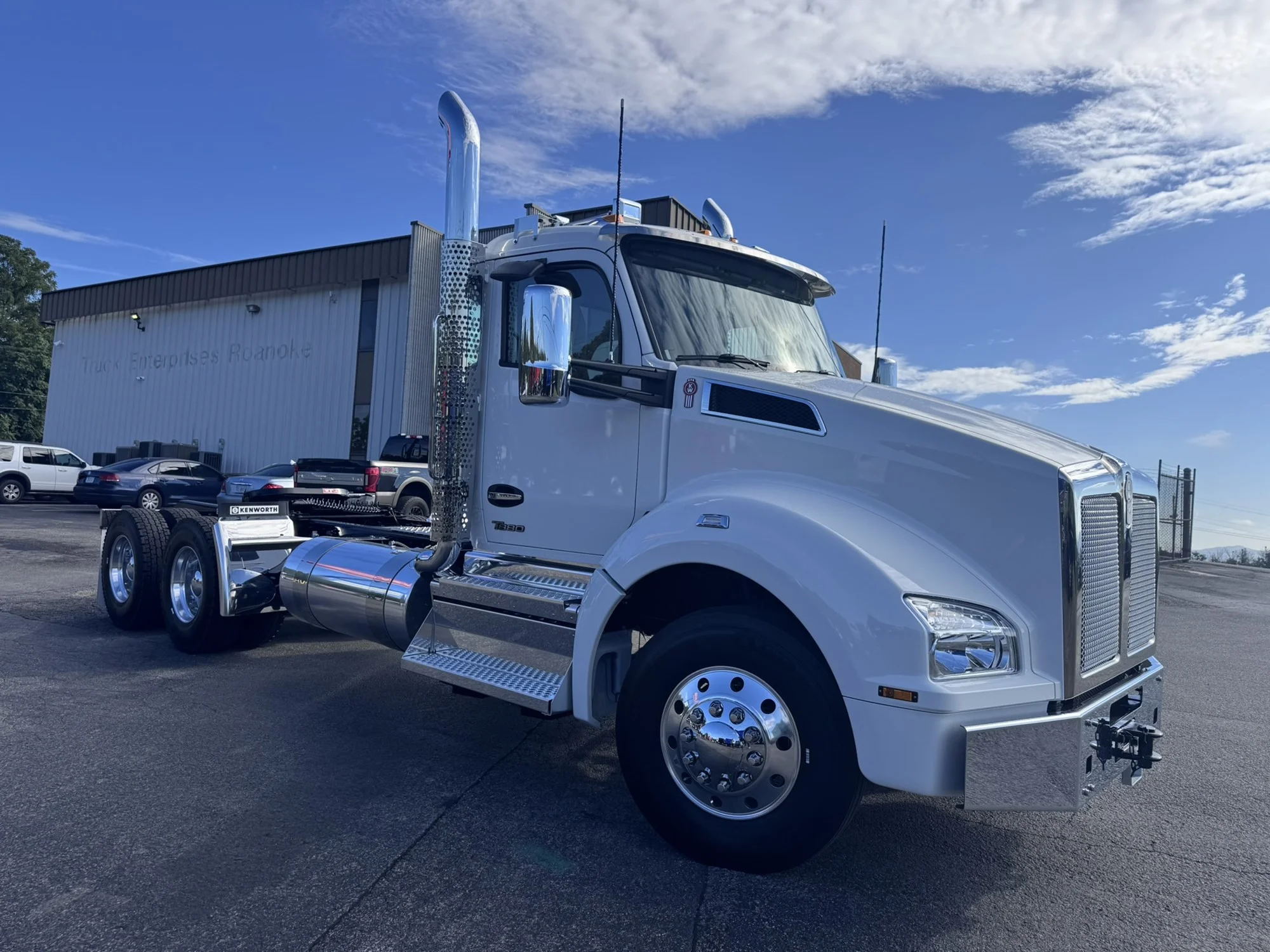 2027 Kenworth T880 in Roanoke, VA — photo 6