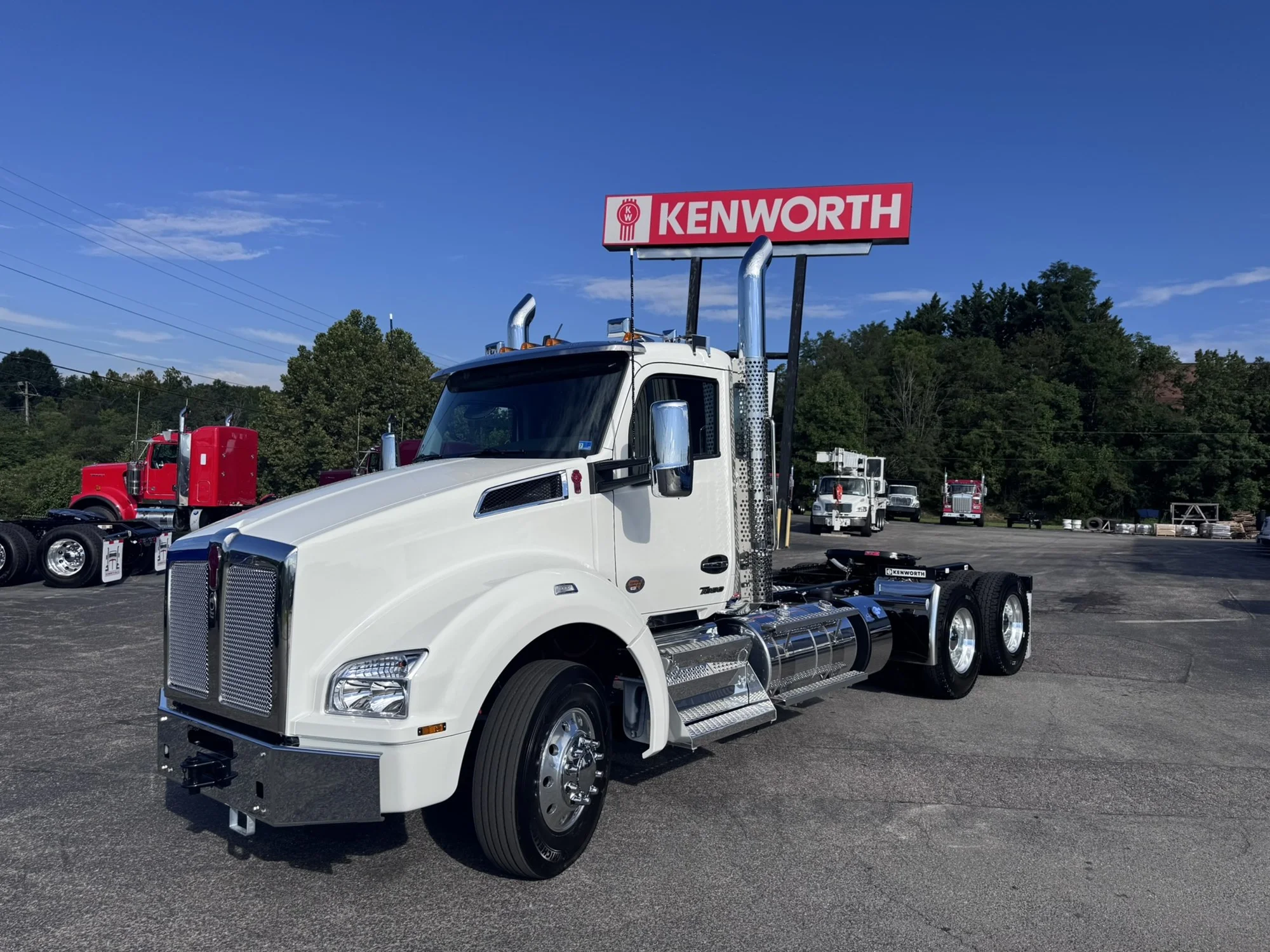 2027 Kenworth T880