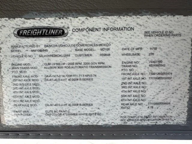 2019 Freightliner M2 106 — photo 6